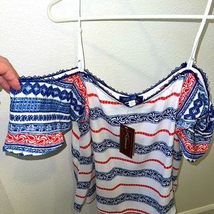 Off shoulder top NWT